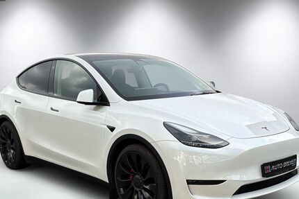 Tesla Model Y 18.000 km 38.500 &euro; Bergen auf Rügen 18528
