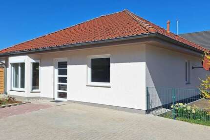 Haus Neuenkirchen - 3 Zimmer, 104 m&sup2;, 1.600&euro; | Angebot:26410380