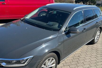 VW Passat Variant 167.000 km 9.900 &euro; Stralsund 18437