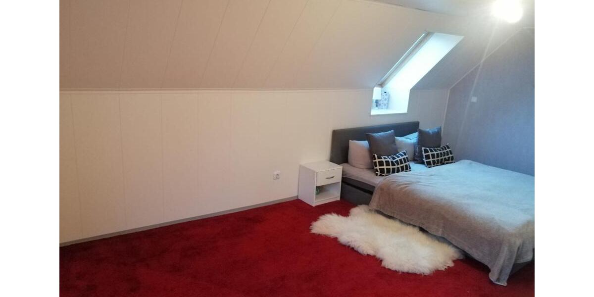 Dachgeschoßwohnung Steinhagen - 2 Zimmer, 45 m&sup2;, 600&euro; | Angebot:25988397