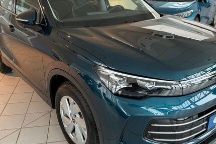 VW Tiguan 5.642 km 42.900 &euro; Grimmen 18507