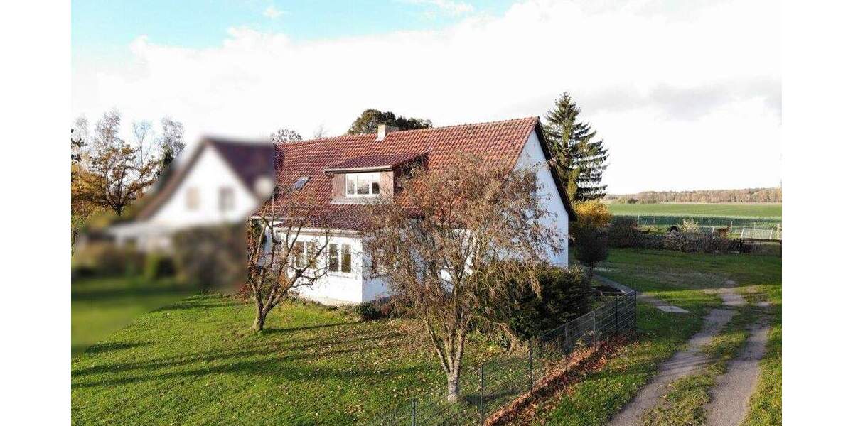 Doppelhaushälfte Eixen - 7 Zimmer, 161 m&sup2;, 198.000&euro; | Angebot:25678454