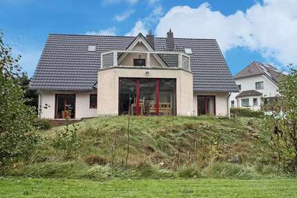 Haus Buschvitz - 9 Zimmer, 321 m&sup2;, 649.000&euro; | Angebot:25823440