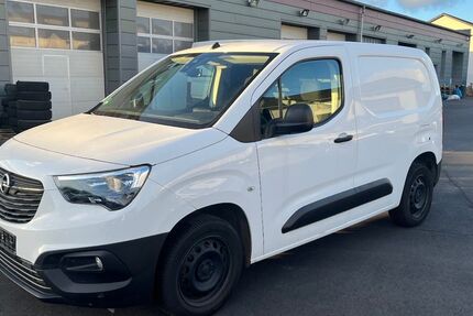 Opel Combo 46.529 km 13.599 &euro; Bergen auf Rügen 18528