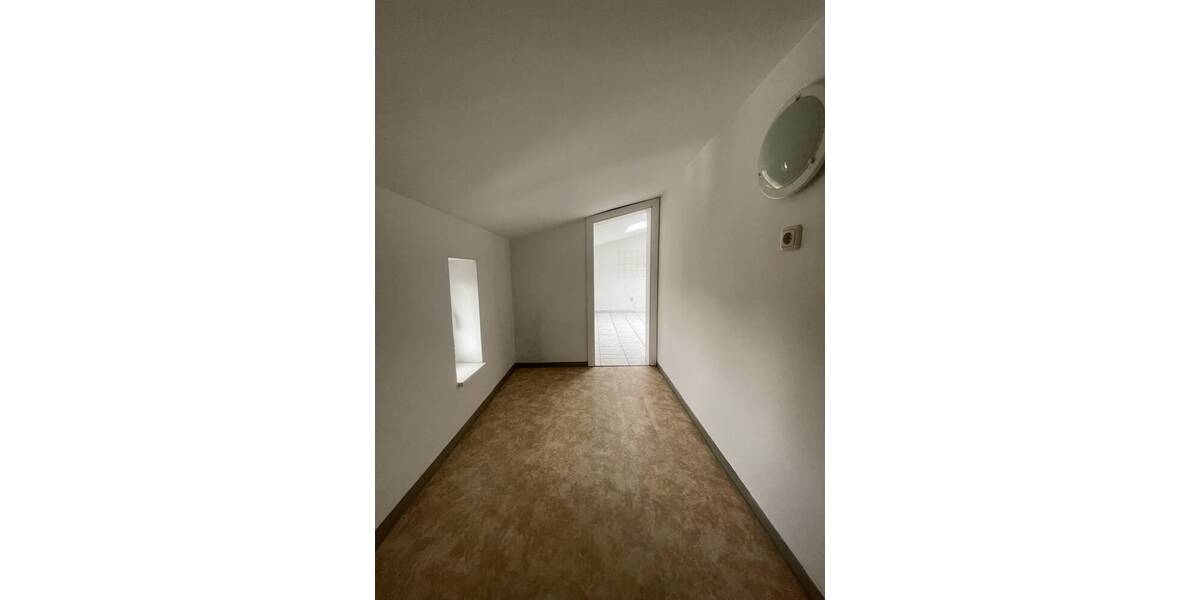 Etagenwohnung Bergen auf Rügen Bergen - 4 Zimmer, 79 m&sup2;, 600&euro; | Angebot:26246273