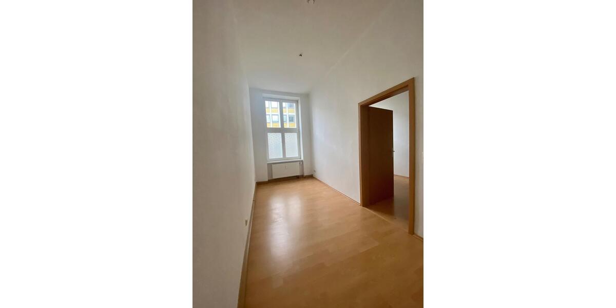 Etagenwohnung Stralsund - 2 Zimmer, 34 m&sup2;, 390&euro; | Angebot:25379015