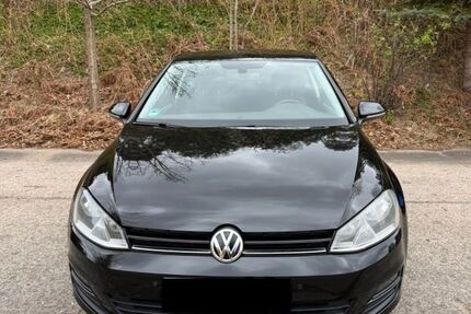 VW Golf 118.000 km 7.599 &euro; Bergen auf Rügen 18528