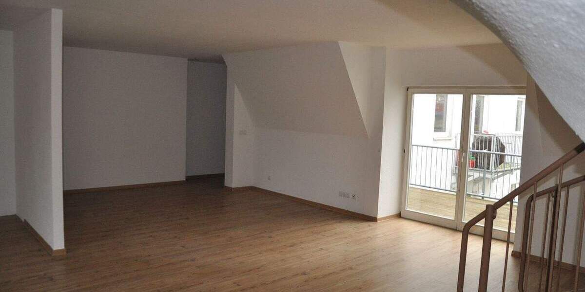 Etagenwohnung Stralsund Altstadt - 2 Zimmer, 105 m&sup2;, 985&euro; | Angebot:25682085