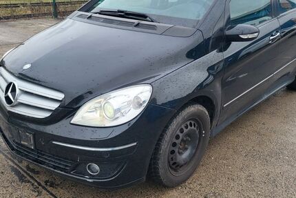 Mercedes-Benz B 180 385.000 km 1.000 &euro; Stralsund 18437