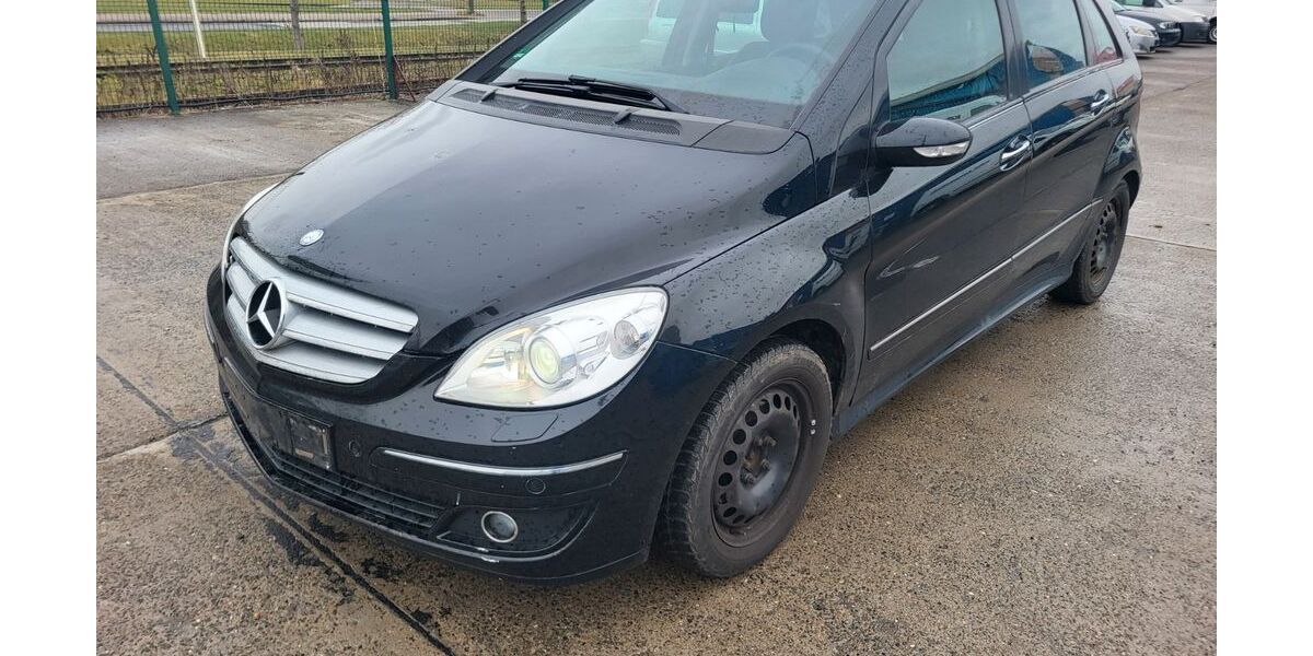 Mercedes-Benz B 180 385.000 km 1.000 &euro; Stralsund 18437