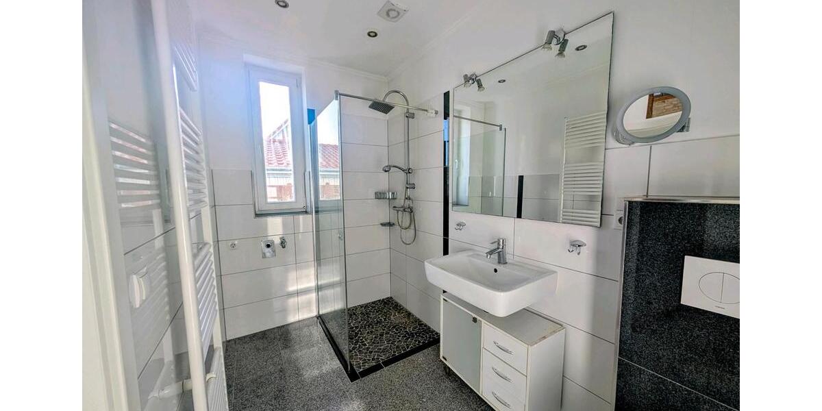 Erdgeschoßwohnung Samtens - 2 Zimmer, 50 m&sup2;, 400&euro; | Angebot:25991267