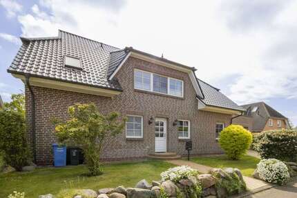 Haus Zingst - 7 Zimmer, 268 m&sup2;, 899.000&euro; | Angebot:26042862