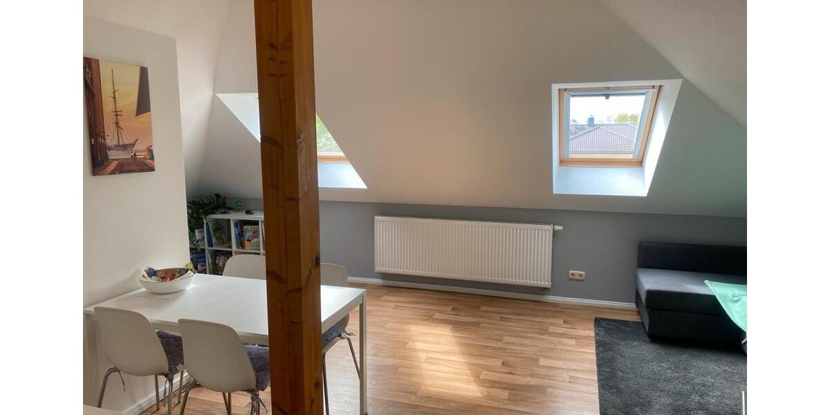 Dachgeschoßwohnung Sundhagen - 2 Zimmer, 50 m&sup2;, 650&euro; | Angebot:26489174