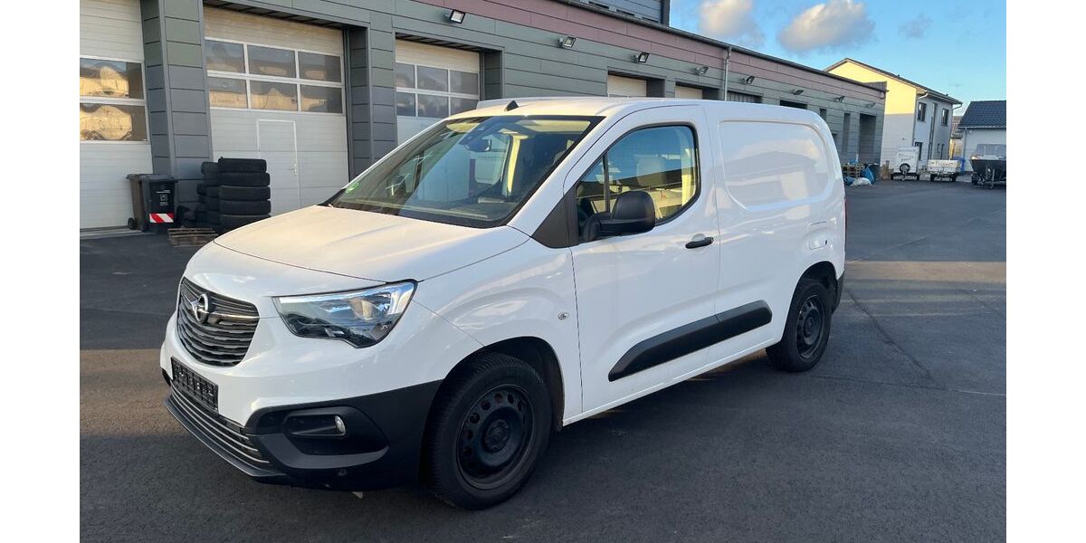 Opel Combo 46.529 km 13.999 &euro; Bergen auf Rügen 18528