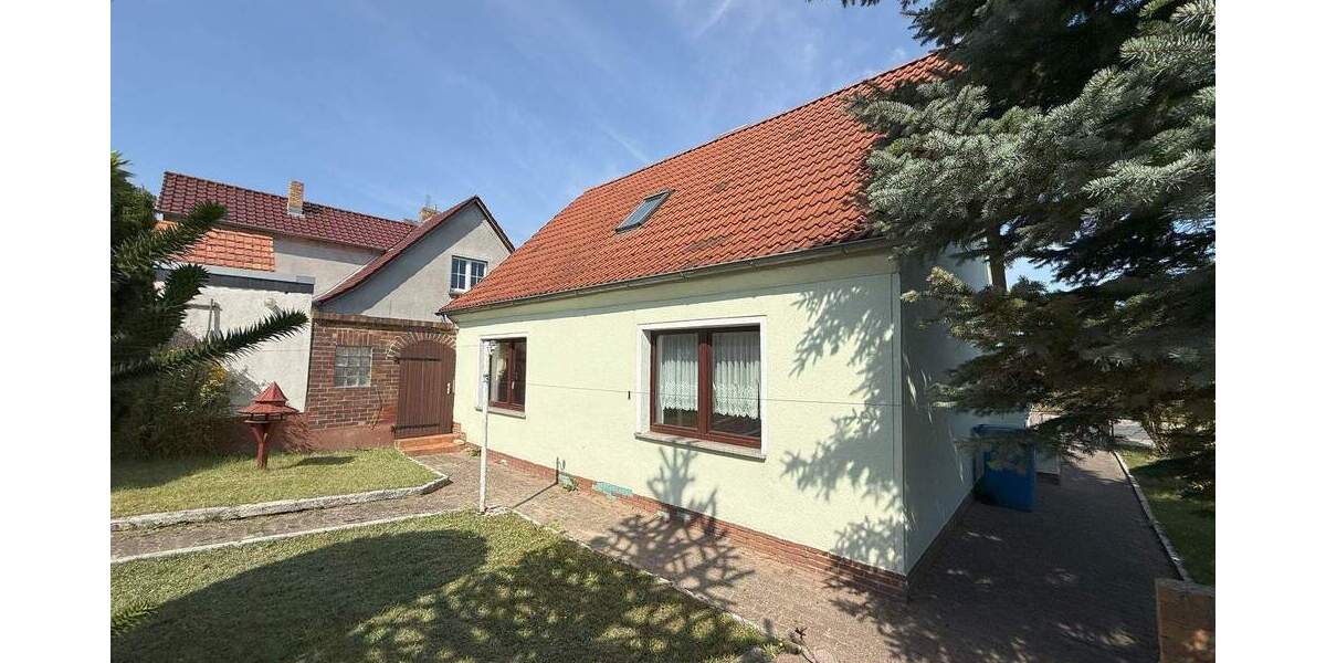 Einfamilienhaus Bergen auf Rügen Bergen - 4 Zimmer, 85 m&sup2;, 125.000&euro; | Angebot:25880690