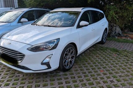 Ford Focus 130.000 km 12.099 &euro; Stralsund 18437