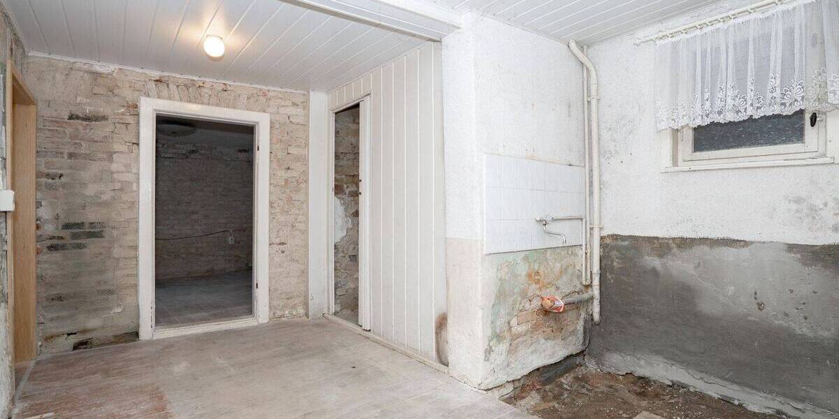 Reihenmittelhaus Barth Stadtkern - 9 Zimmer, 215 m&sup2;, 127.500&euro; | Angebot:26499232