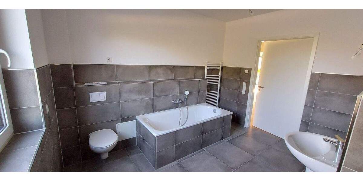 Terrassenwohnung Stralsund Tribseer - 3 Zimmer, 100 m&sup2;, 1.350&euro; | Angebot:26694681