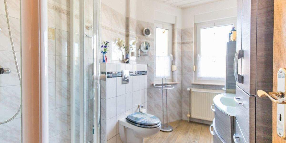 Mehrfamilienhaus, Wohnhaus Putbus / Lauterbach Lauterbach - 9 Zimmer, 238 m&sup2;, 498.000&euro; | Angebot:25683466