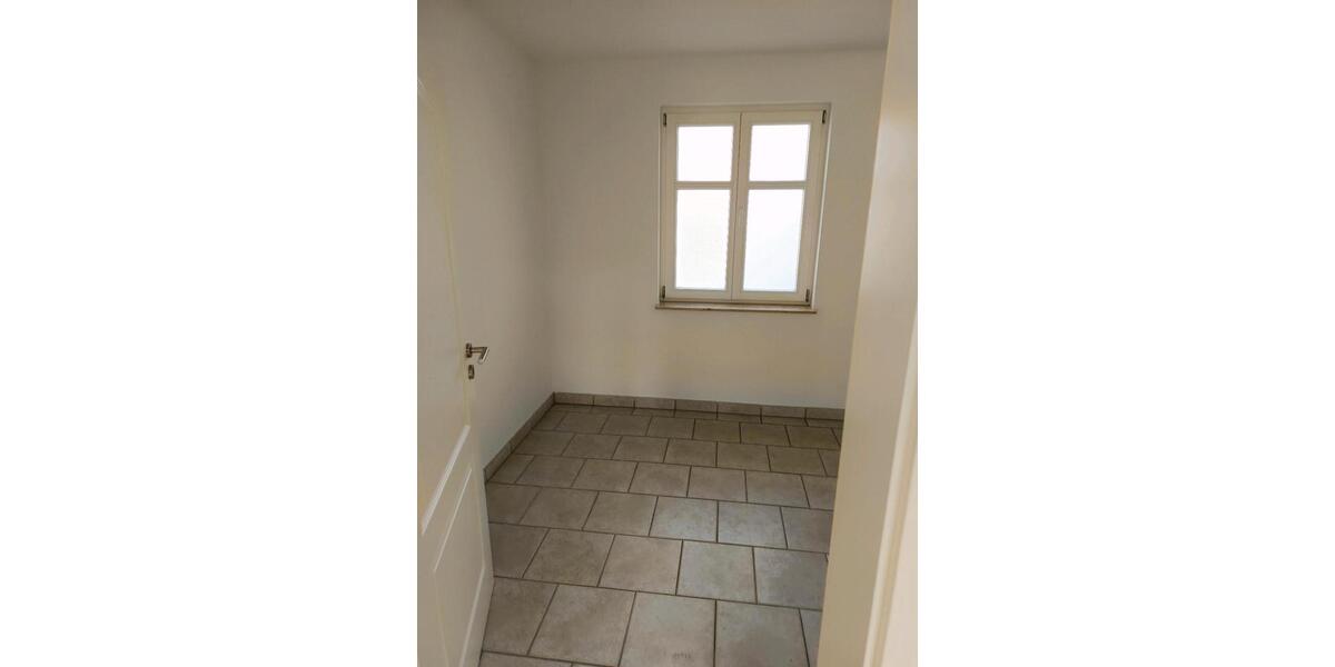 Etagenwohnung Putbus - 2 Zimmer, 45 m&sup2;, 385&euro; | Angebot:24834431
