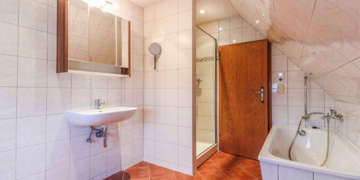 Einfamilienhaus Süderholz Behnkenhagen - 8 Zimmer, 299.000&euro; | Angebot:25838257