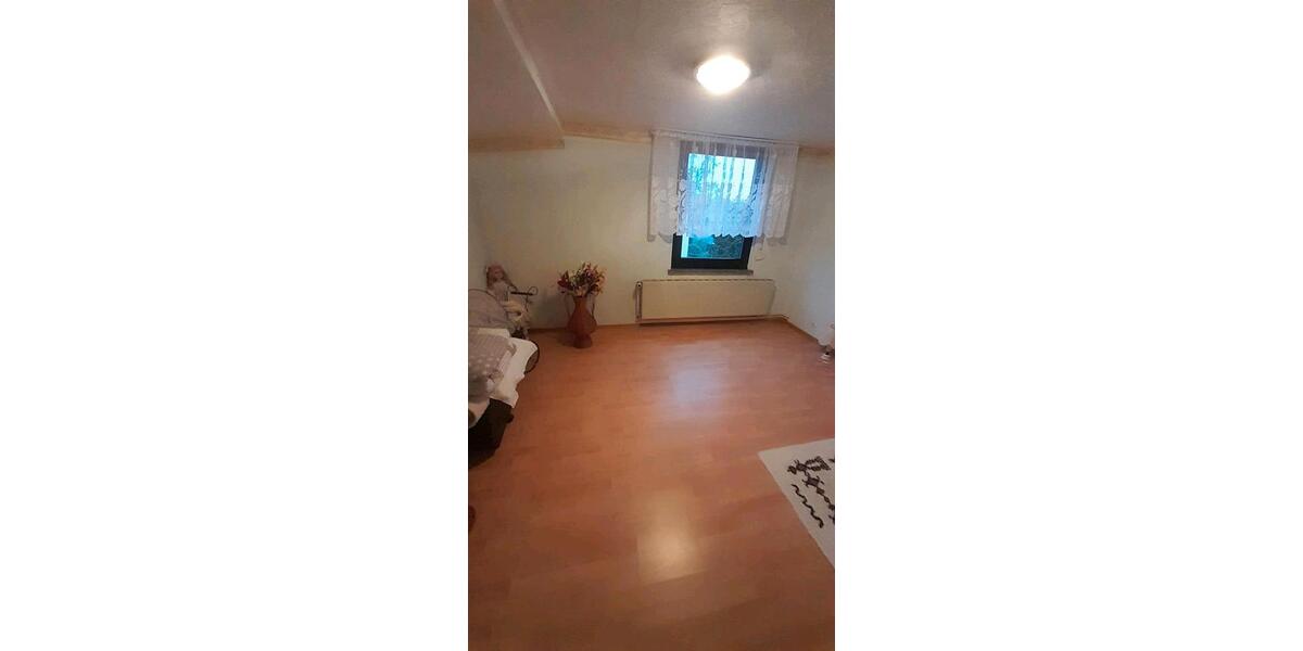 Einfamilienhaus Stralsund - 6 Zimmer, 150 m&sup2;, 300.000&euro; | Angebot:24748243