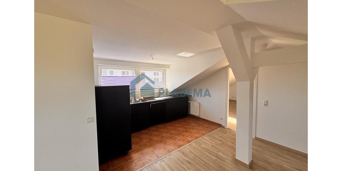 Dachgeschoßwohnung Stralsund Langendorfer Berg - 2 Zimmer, 70 m&sup2;, 875&euro; | Angebot:26645276