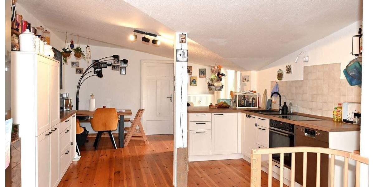 Etagenwohnung Stralsund Franken - 3 Zimmer, 107 m&sup2;, 980&euro; | Angebot:25834676