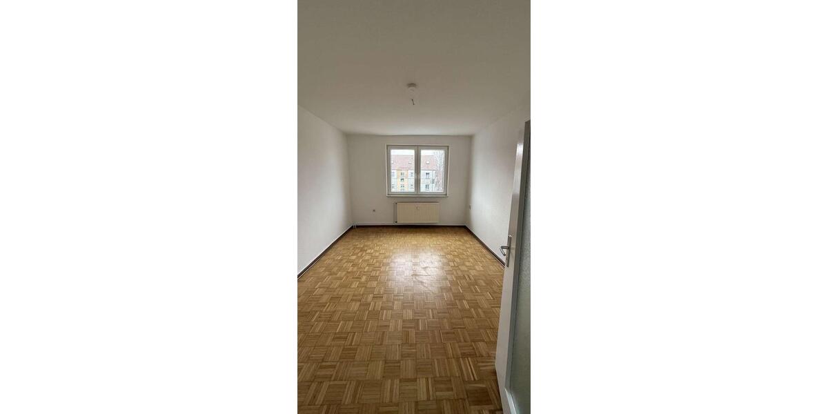 Etagenwohnung Grimmen - 2.5 Zimmer, 60 m&sup2;, 388&euro; | Angebot:23874356