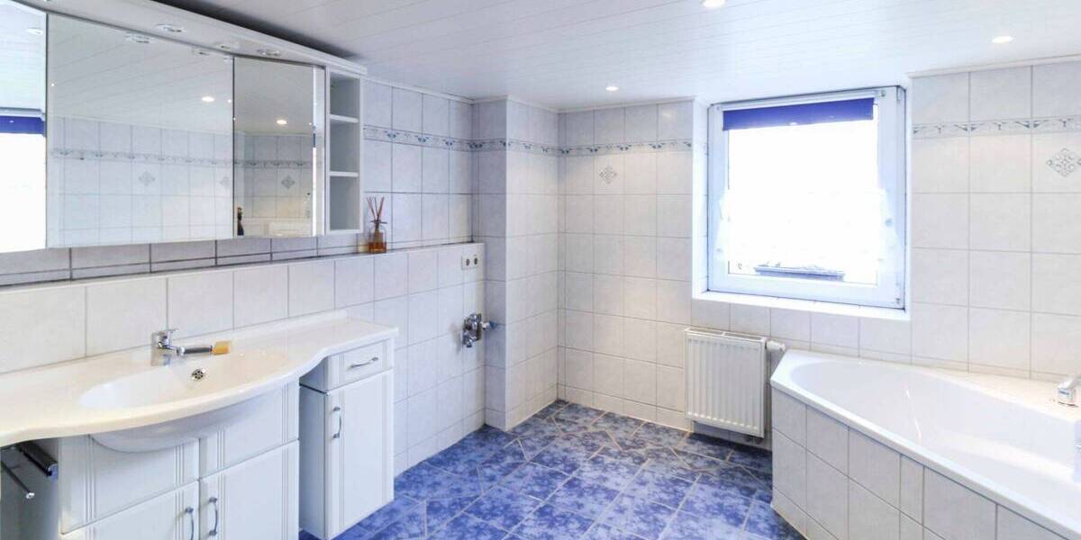 Einfamilienhaus Süderholz Behnkenhagen - 8 Zimmer, 226 m&sup2;, 299.000&euro; | Angebot:26037138
