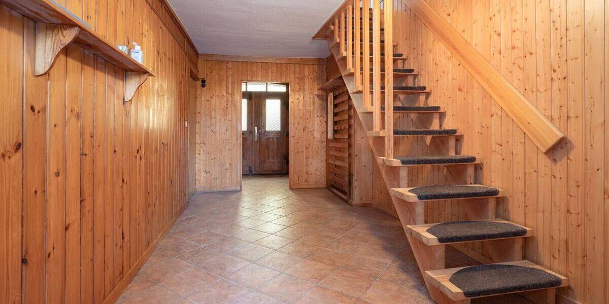 Reihenmittelhaus Barth Stadtkern - 9 Zimmer, 215 m&sup2;, 127.500&euro; | Angebot:26499232