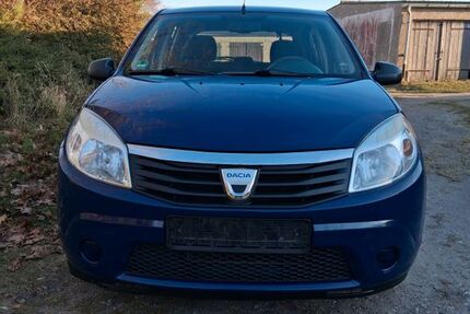Dacia Sandero 93.566 km 3.700 &euro; Bergen 18528