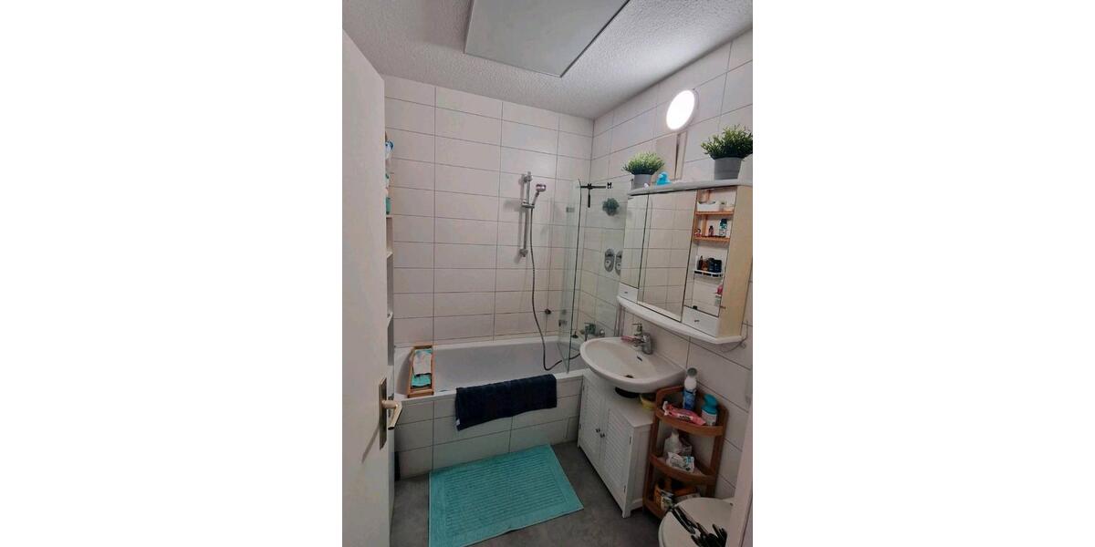 Etagenwohnung Stralsund Langendorfer Berg - 3 Zimmer, 66 m&sup2;, 518&euro; | Angebot:26326834