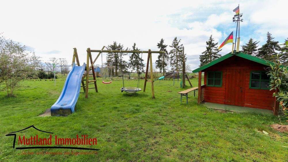 Einfamilienhaus Zarrendorf - 8 Zimmer, 140 m&sup2;, 265.000&euro; | Angebot:25731469