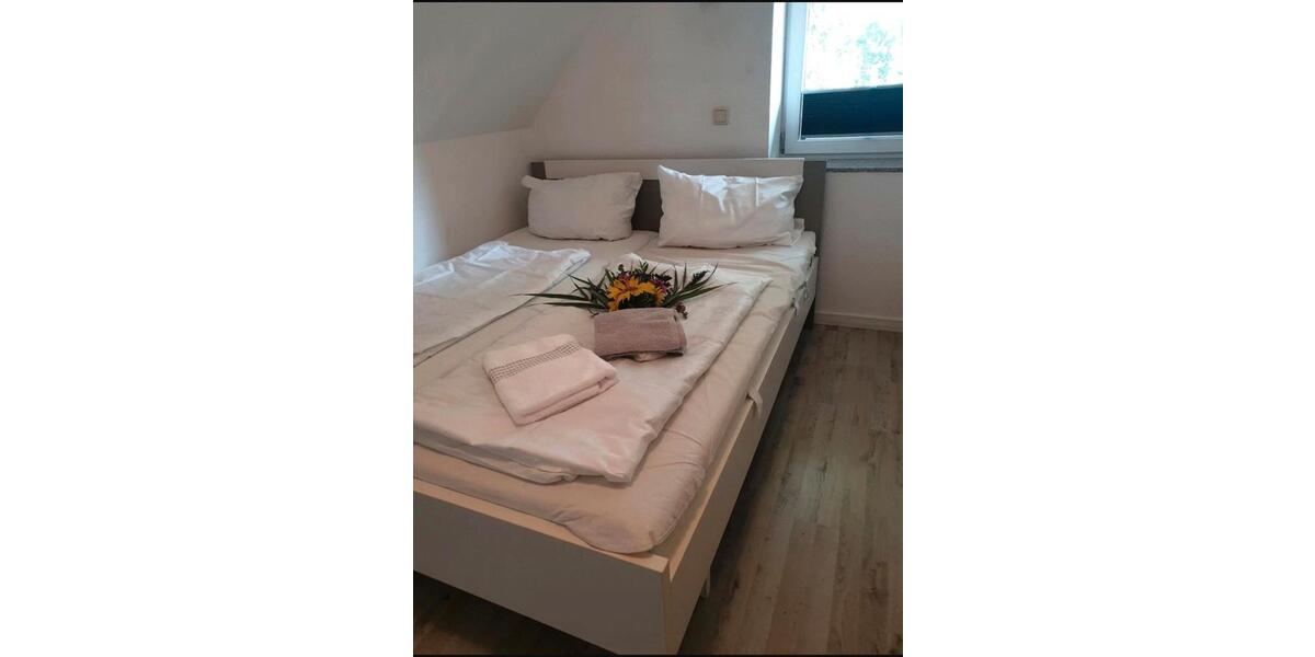 Dachgeschoßwohnung Gingst - 2 Zimmer, 45 m&sup2;, 720&euro; | Angebot:24400606