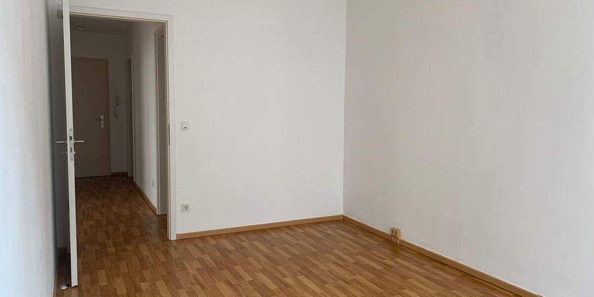 Etagenwohnung Stralsund Altstadt - 2 Zimmer, 72 m&sup2;, 720&euro; | Angebot:25682079