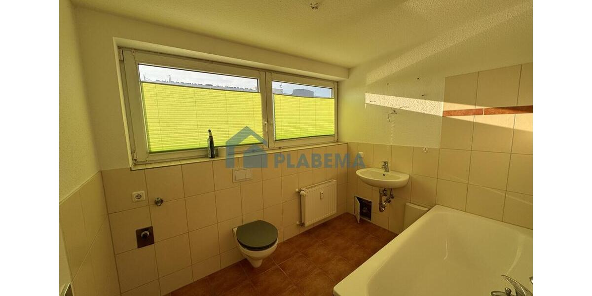 Dachgeschoßwohnung Stralsund Langendorfer Berg - 2 Zimmer, 70 m&sup2;, 875&euro; | Angebot:24510697