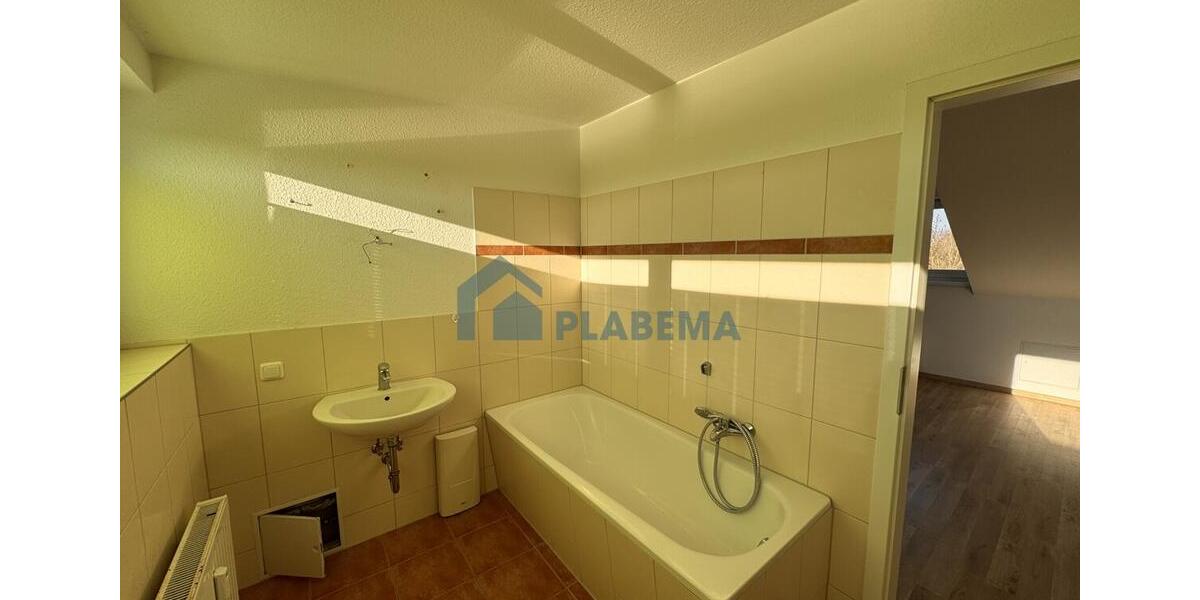 Dachgeschoßwohnung Stralsund Langendorfer Berg - 2 Zimmer, 70 m&sup2;, 875&euro; | Angebot:24510697