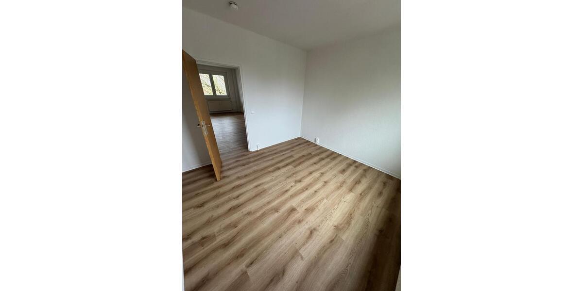 Etagenwohnung Stralsund Knieper - 4 Zimmer, 88 m&sup2;, 665&euro; | Angebot:25235678