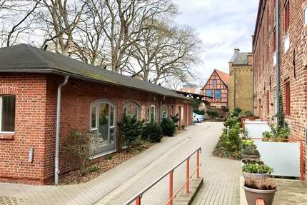 Wohnung Stralsund - 2 Zimmer, 70 m&sup2;, 690&euro; | Angebot:25333528