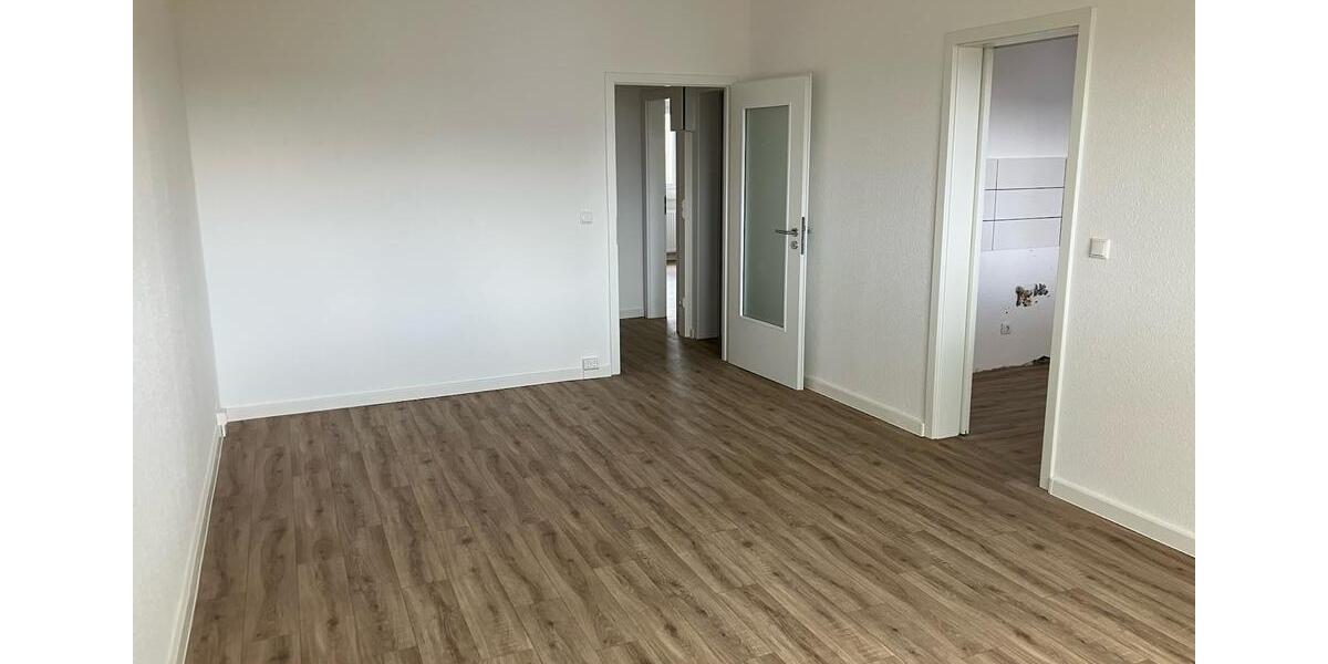 Etagenwohnung Stralsund Langendorfer Berg - 3 Zimmer, 66 m&sup2;, 400&euro; | Angebot:25962489
