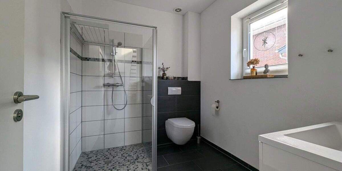 Einfamilienhaus Pantelitz - 6 Zimmer, 180 m&sup2;, 599.000&euro; | Angebot:25657311