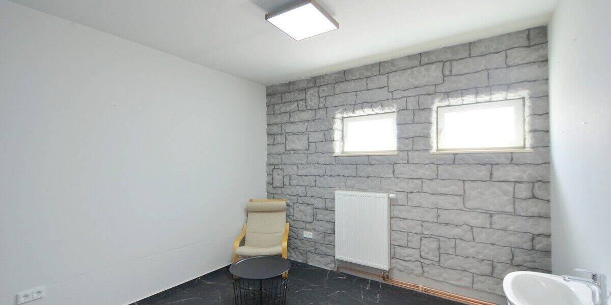 Gewerbeobjekt Richtenberg - 5 Zimmer, 116 m&sup2;, 720&euro; | Angebot:25701024