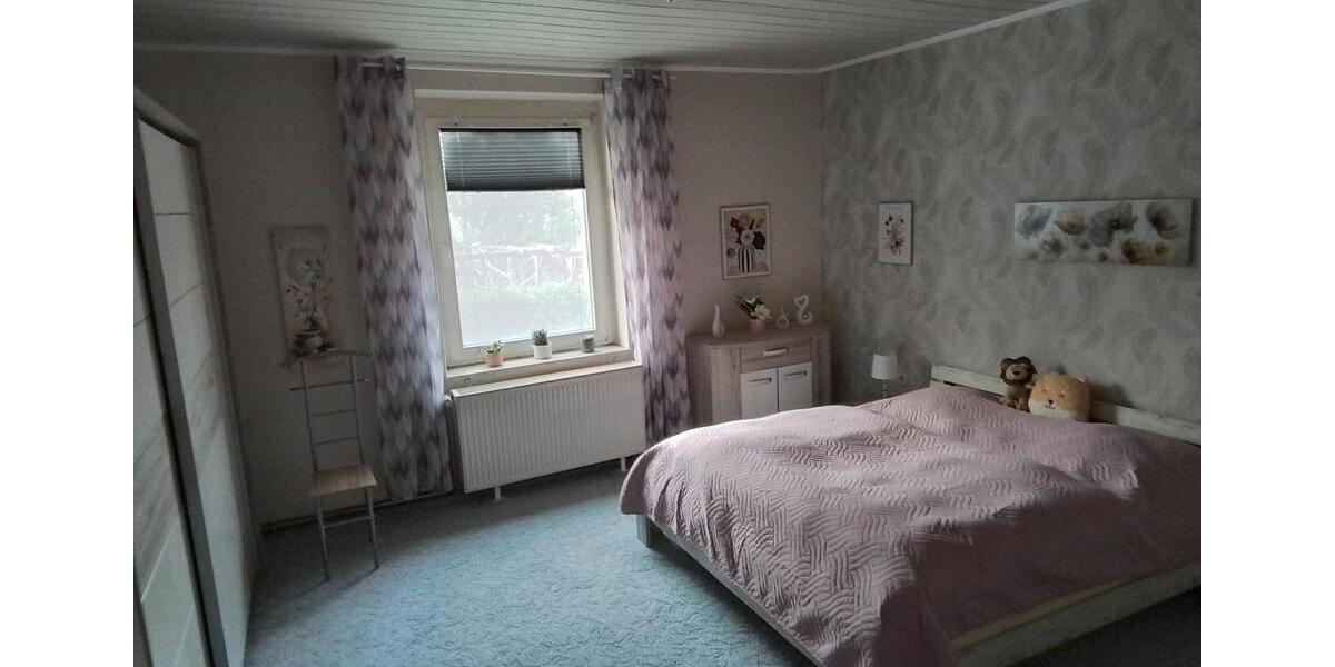 Doppelhaushälfte Neuenkirchen - 7 Zimmer, 277 m&sup2;, 430.000&euro; | Angebot:26587999