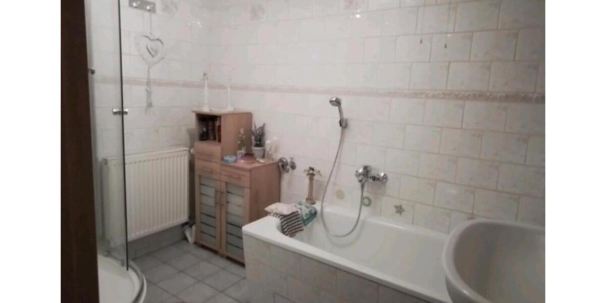 Doppelhaushälfte Neuenkirchen - 7 Zimmer, 277 m&sup2;, 430.000&euro; | Angebot:26587999