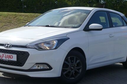 Hyundai i20 89.902 km 11.990 &euro; Stralsund 18437