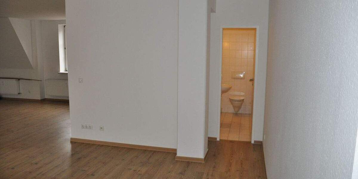 Etagenwohnung Stralsund Altstadt - 2 Zimmer, 105 m&sup2;, 985&euro; | Angebot:25682085