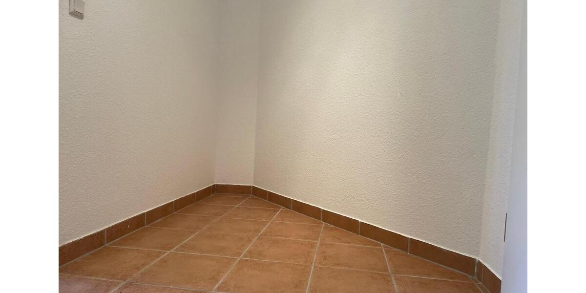 Etagenwohnung Stralsund Knieper - 1 Zimmer, 29 m&sup2;, 345&euro; | Angebot:25901353