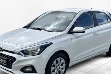 Hyundai i20 14.254 km 12.990 &euro; Bergen auf Rügen 18528