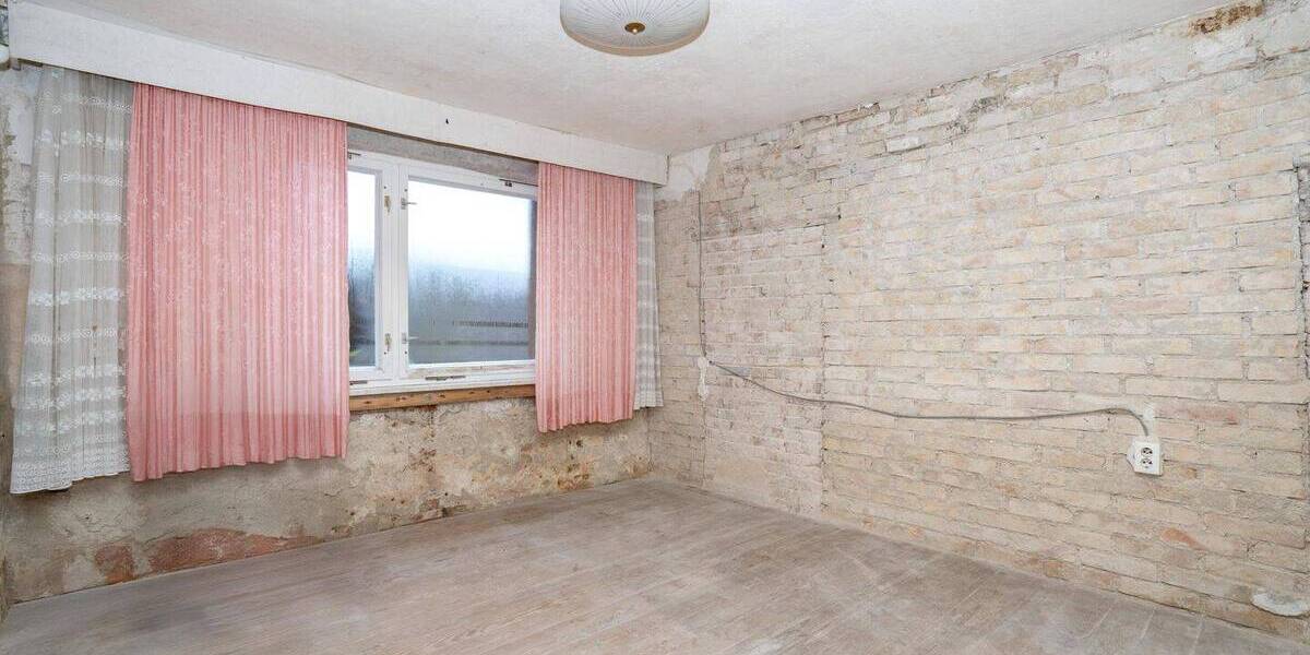 Reihenmittelhaus Barth Stadtkern - 9 Zimmer, 215 m&sup2;, 127.500&euro; | Angebot:26499232